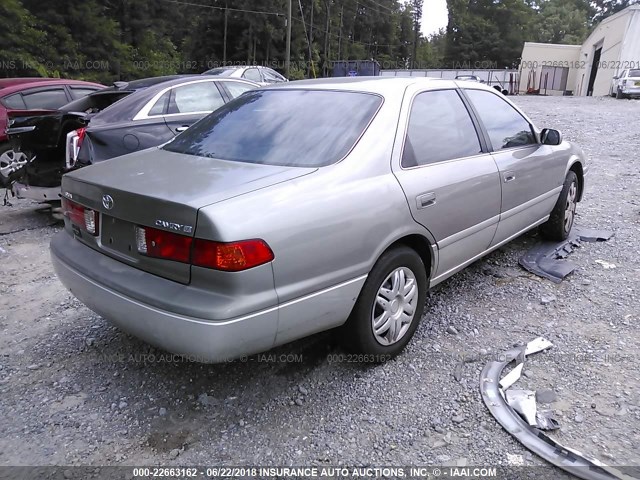 JT2BG28K110534706 - 2001 TOYOTA CAMRY LE/XLE TAN photo 4