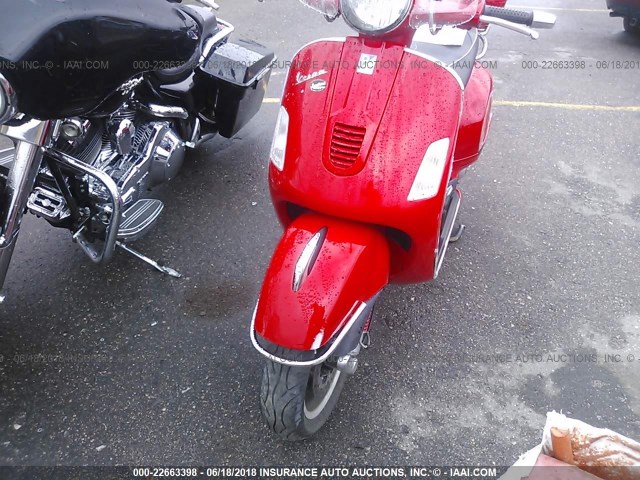 ZAPM459L1A5701097 - 2010 VESPA GTS 300 SUPER RED photo 5