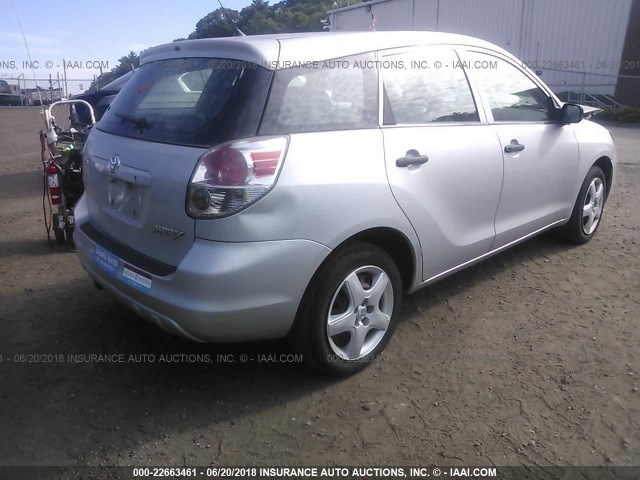 2T1KR32E35C352835 - 2005 TOYOTA COROLLA MATRIX XR SILVER photo 4