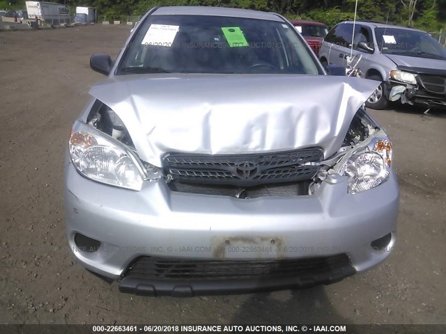 2T1KR32E35C352835 - 2005 TOYOTA COROLLA MATRIX XR SILVER photo 6