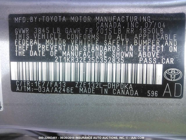 2T1KR32E35C352835 - 2005 TOYOTA COROLLA MATRIX XR SILVER photo 9
