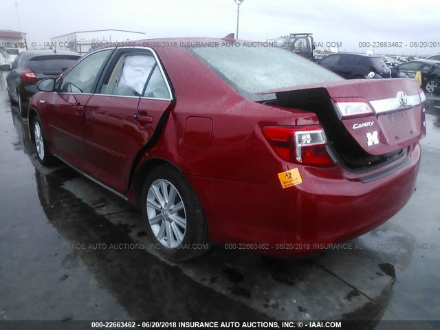 4T1BD1FK8CU039780 - 2012 TOYOTA CAMRY HYBRID/LE/XLE RED photo 3