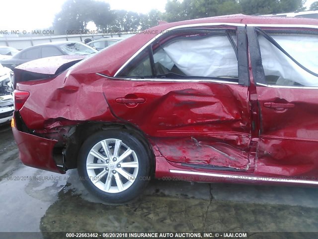 4T1BD1FK8CU039780 - 2012 TOYOTA CAMRY HYBRID/LE/XLE 红色 照片 6