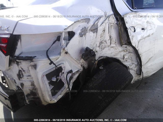 19UDE2F36GA018802 - 2016 ACURA ILX WATCH PLUS WHITE photo 6