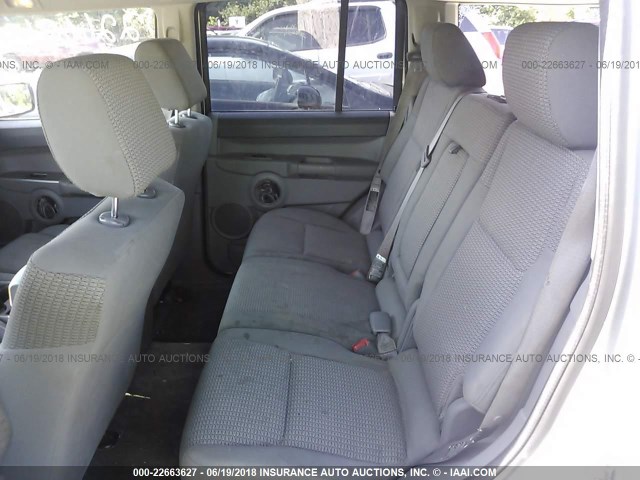 1J8HG48K56C270949 - 2006 JEEP COMMANDER 银色 照片 8