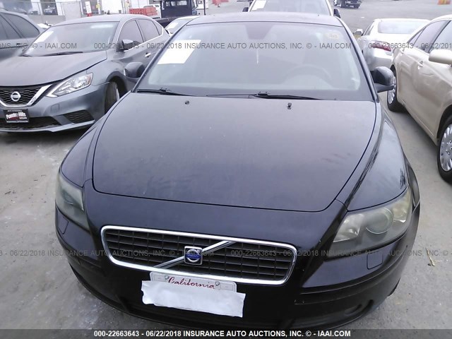 YV1MS682772277306 - 2007 VOLVO S40 T5 BLACK photo 6