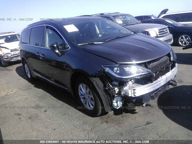 2C4RC1EG0JR212706 - 2018 CHRYSLER PACIFICA TOURING L PLUS GRAY photo 1