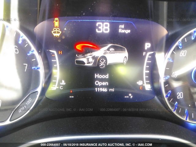 2C4RC1EG0JR212706 - 2018 CHRYSLER PACIFICA TOURING L PLUS GRAY photo 7