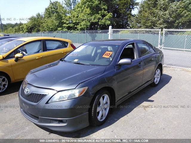 4T1BK46K67U052086 - 2007 TOYOTA CAMRY NEW GENERAT LE/XLE/SE GRAY photo 2