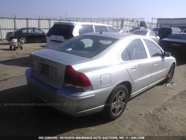 YV1RS592872618310 - 2007 VOLVO S60 2.5T SILVER photo 4