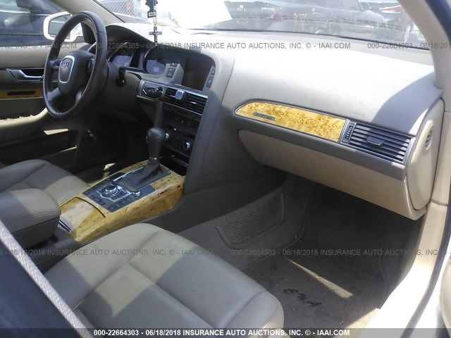 WAUDG74F85N086847 - 2005 AUDI A6 3.2 QUATTRO WHITE photo 5