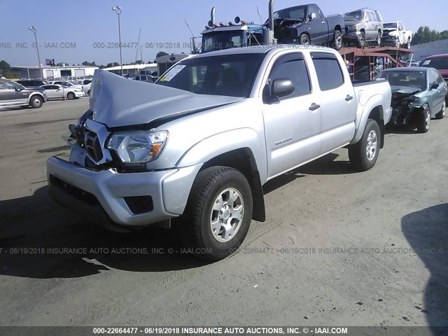 5TFJX4GN4DX015378 - 2013 TOYOTA TACOMA DOUBLE CAB SILVER photo 2