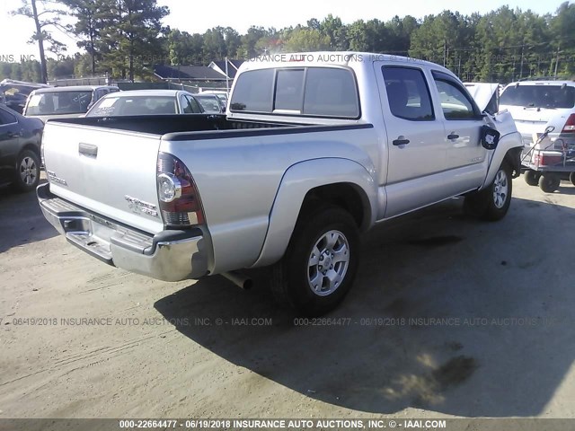 5TFJX4GN4DX015378 - 2013 TOYOTA TACOMA DOUBLE CAB ვერცხლისფერი ფოტო 4