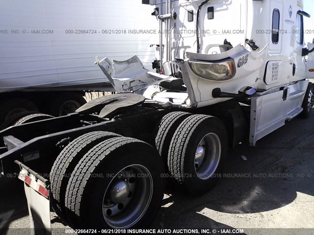 3AKJGLD64ESFU4233 - 2014 FREIGHTLINER CASCADIA 125  WHITE photo 4