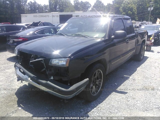 2GCEC19T241114754 - 2004 CHEVROLET SILVERADO C1500 BLACK photo 2