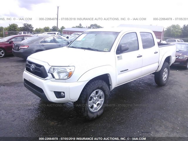 3TMLU4EN3DM132931 - 2013 TOYOTA TACOMA DOUBLE CAB თეთრი ფოტო 2