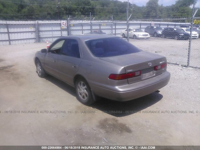 4T1BF22K3XU930474 - 1999 TOYOTA CAMRY LE/XLE BROWN photo 3