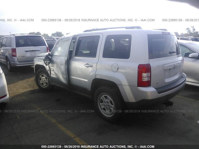 1C4NJPBB8CD619016 - 2012 JEEP PATRIOT SPORT 灰色 照片 3