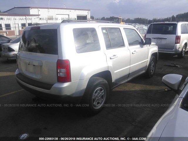 1C4NJPBB8CD619016 - 2012 JEEP PATRIOT SPORT 灰色 照片 4