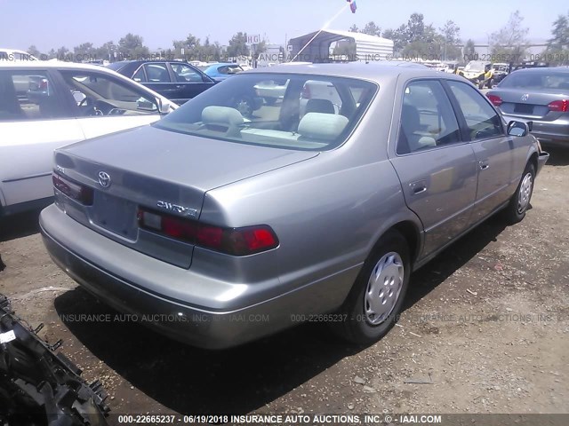 JT2BG22K9X0345576 - 1999 TOYOTA CAMRY LE/XLE GRAY photo 4