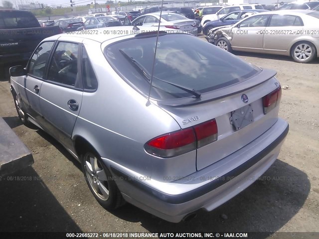 YS3DF58KX27010427 - 2002 SAAB 9-3 SE SILVER photo 3