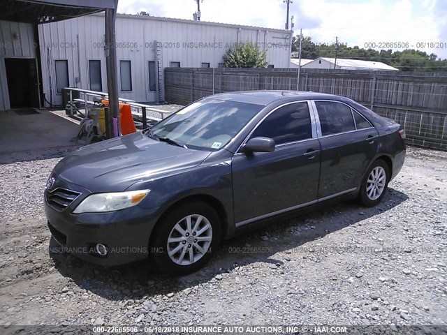 4T1BK3EK0BU127143 - 2011 TOYOTA CAMRY SE/LE/XLE 灰色 照片 2