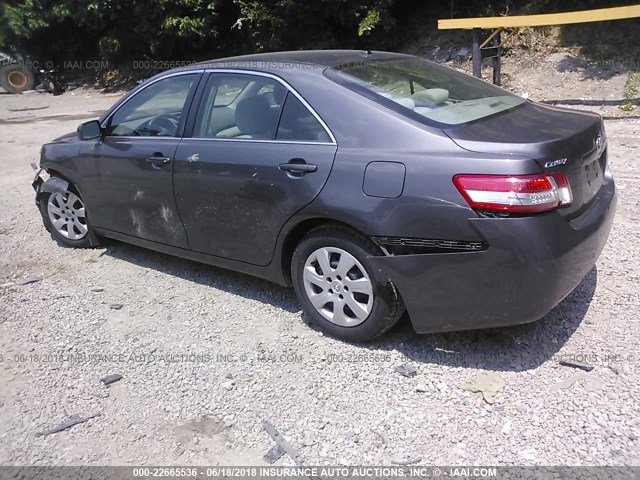 4T1BF3EK9AU015606 - 2010 TOYOTA CAMRY SE/LE/XLE 灰色 照片 3