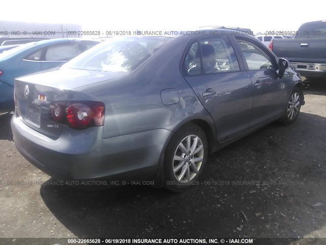 3VWRZ7AJ0AM102472 - 2010 VOLKSWAGEN JETTA SE/SEL GRAY photo 4