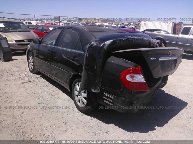 4T1BF32K54U072622 - 2004 TOYOTA CAMRY LE/XLE/SE შავი ფოტო 3