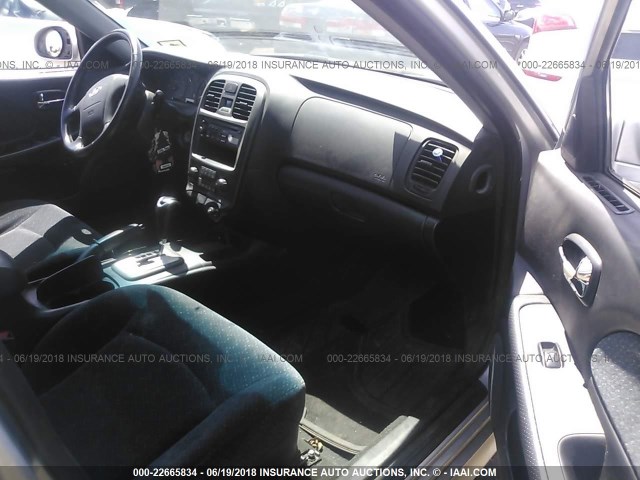 KMHWF25S05A166403 - 2005 HYUNDAI SONATA GL SILVER photo 5