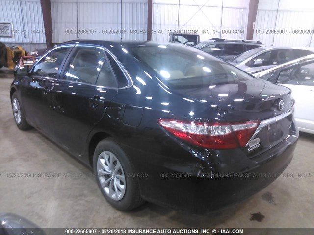 4T4BF1FK8FR448947 - 2015 TOYOTA CAMRY LE/XLE/SE/XSE BLACK photo 3
