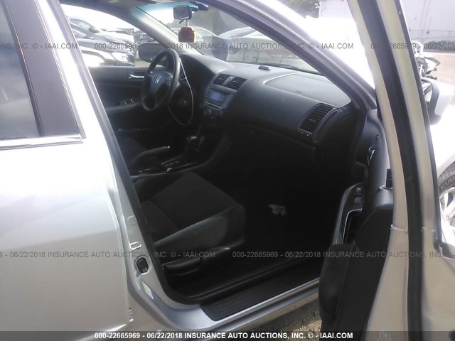 1HGCM56307A163981 - 2007 HONDA ACCORD SE SILVER photo 5