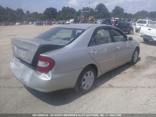 4T1BE32K04U377626 - 2004 TOYOTA CAMRY LE/XLE/SE SILVER photo 4