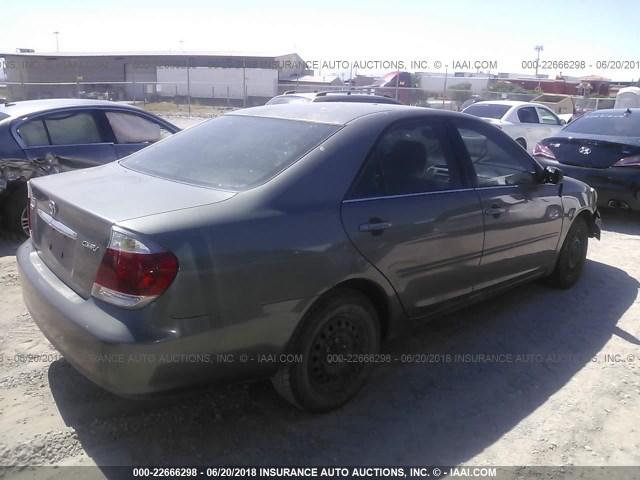 4T1BE32K85U593595 - 2005 TOYOTA CAMRY LE/XLE/SE 灰色 照片 4
