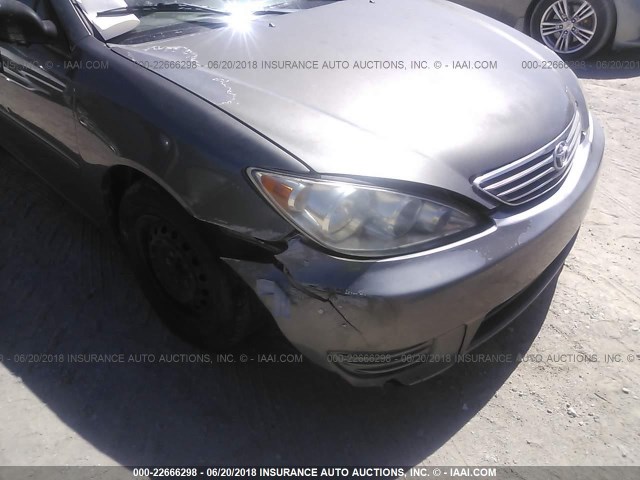 4T1BE32K85U593595 - 2005 TOYOTA CAMRY LE/XLE/SE 灰色 照片 6