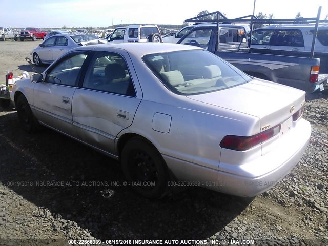 4T1BF22K8VU912260 - 1997 TOYOTA CAMRY CE/LE/XLE შამპანური ფოტო 3