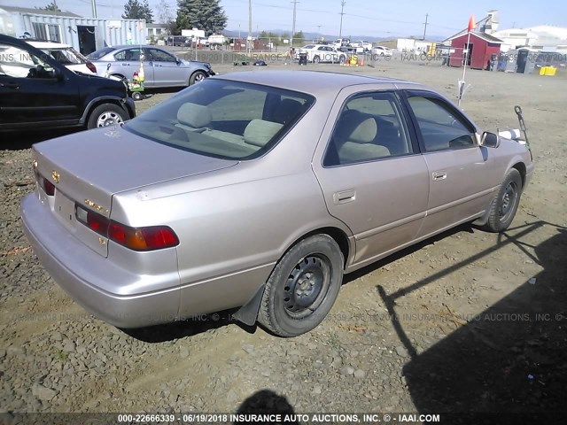 4T1BF22K8VU912260 - 1997 TOYOTA CAMRY CE/LE/XLE Champagne photo 4