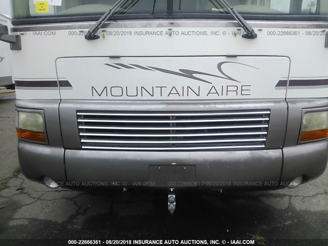 3FCNF53S2XJA25599 - 1999 NEWMAR MOUNTAIN AIRE  WHITE photo 10