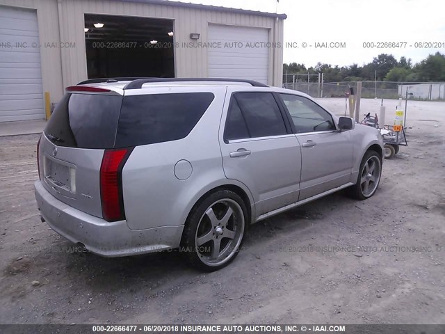 1GYEE637150176057 - 2005 CADILLAC SRX SILVER photo 4