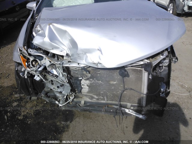 4T4BF1FK5DR310019 - 2013 TOYOTA CAMRY L/SE/LE/XLE SILVER photo 6