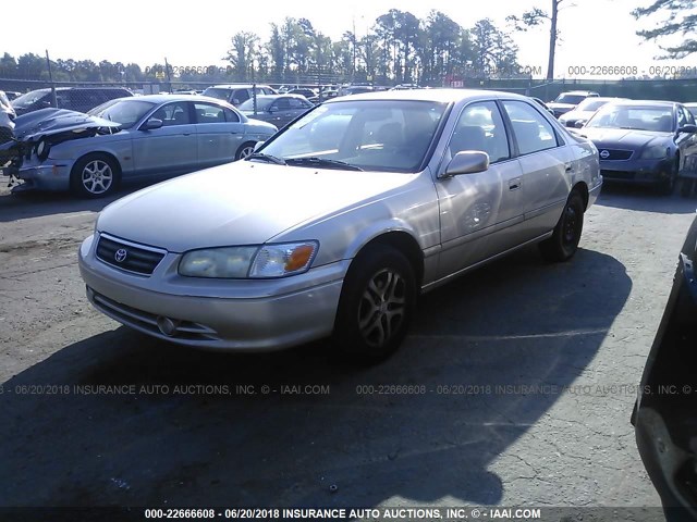 4T1BG22K2YU740650 - 2000 TOYOTA CAMRY CE/LE/XLE SILVER photo 2