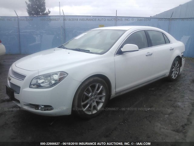 1G1ZE5E18BF397103 - 2011 CHEVROLET MALIBU LTZ WHITE photo 2