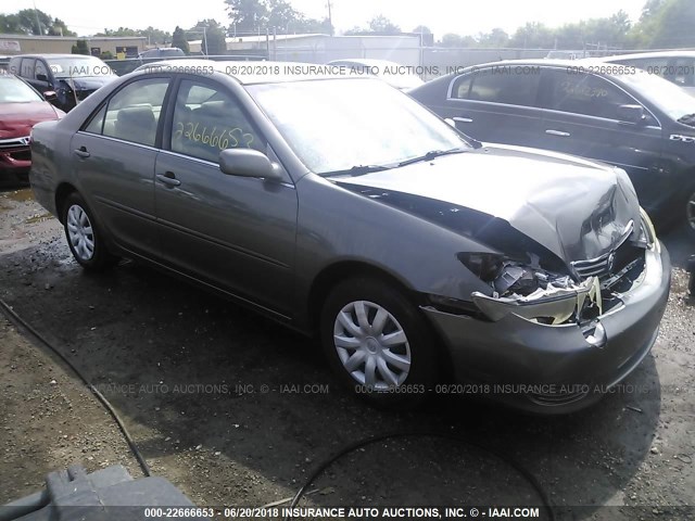 4T1BE32KX5U956883 - 2005 TOYOTA CAMRY LE/XLE/SE Boz foto 1