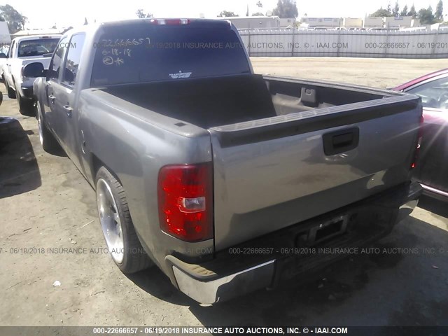 3GCPKREA3BG164422 - 2011 CHEVROLET SILVERADO K1500 LS GRAY photo 3