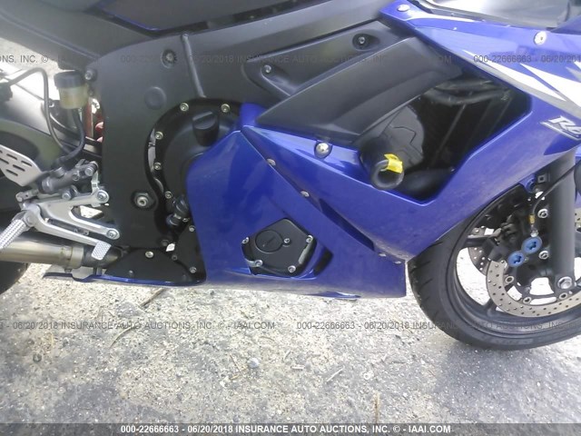 JYARJ06E36A032611 - 2006 YAMAHA YZFR6 L BLUE photo 8