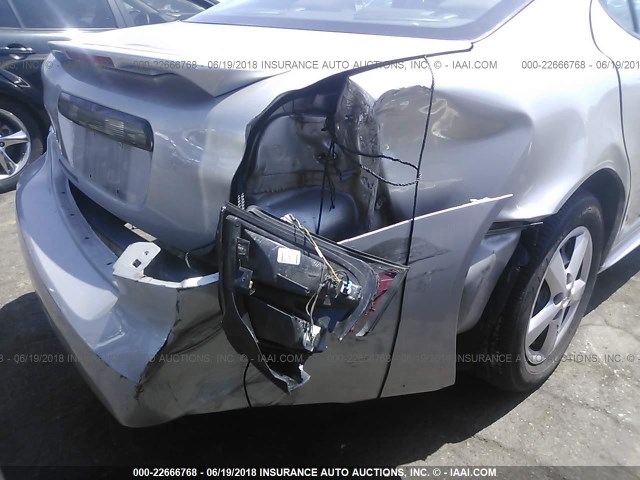 2G2WP552X71216616 - 2007 PONTIAC GRAND PRIX SILVER photo 6