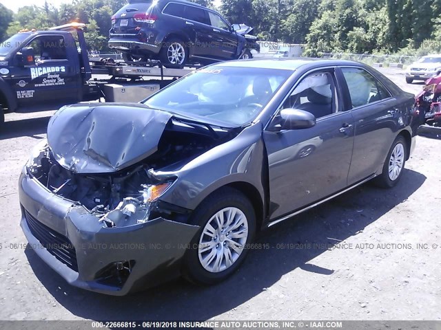 4T4BF1FK2ER407194 - 2014 TOYOTA CAMRY L/SE/LE/XLE Boz foto 2