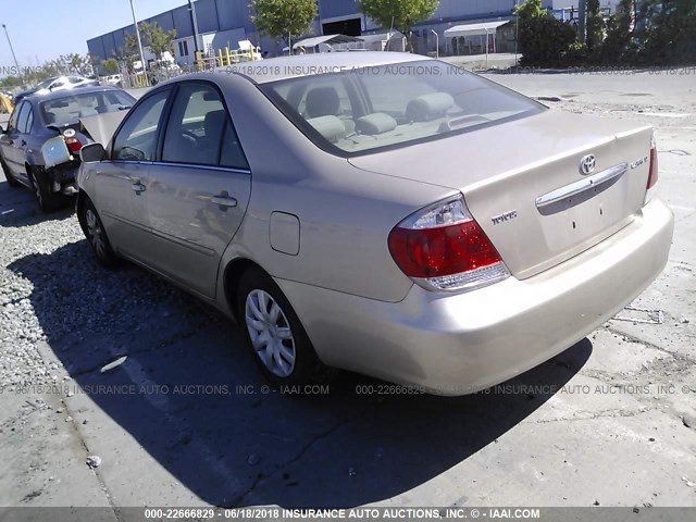 4T1BE30K55U521692 - 2005 TOYOTA CAMRY LE/XLE/SE Қоңыр фото 3
