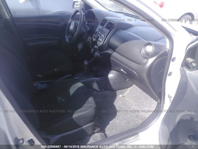 3N1CN7AP9CL890799 - 2012 NISSAN VERSA S/SV/SL SILVER photo 5