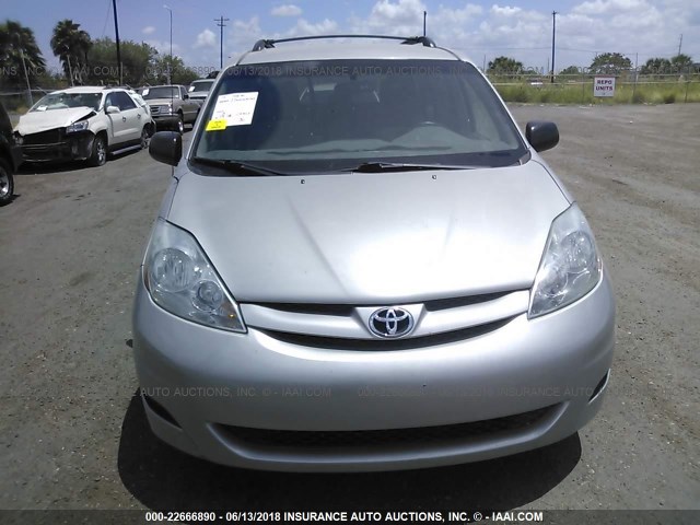 5TDZK23C28S131345 - 2008 TOYOTA SIENNA CE/LE SILVER photo 6